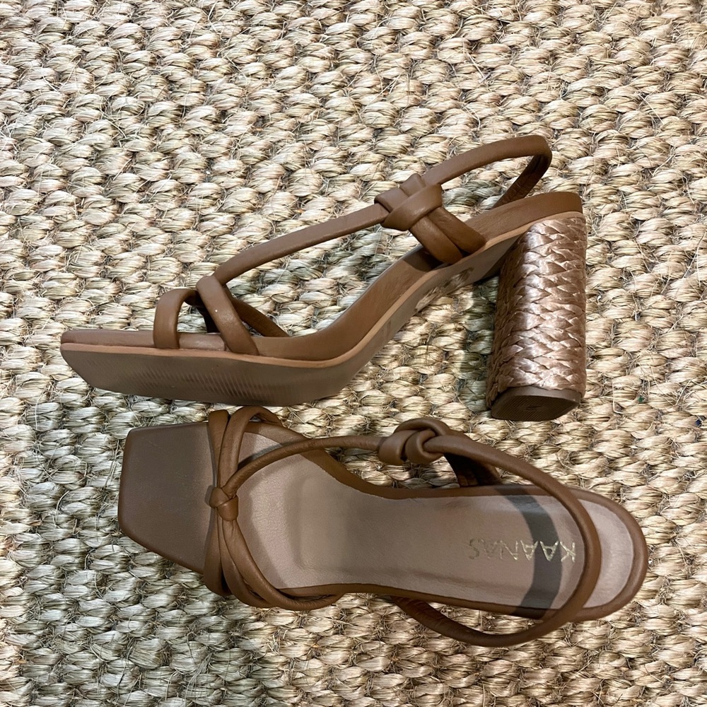 Kaanas new without box.  Never worn.
